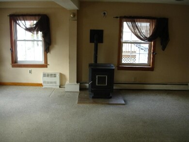 26 School St, Lincoln, NH 03251 - photo 4