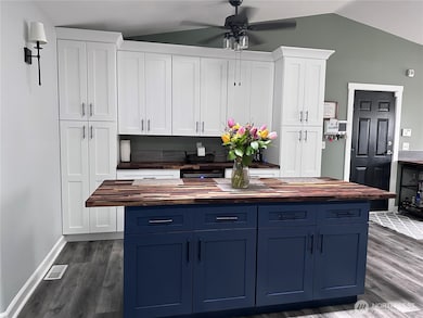 1005 28th St SE unit A, Auburn, WA 98002 - photo 6