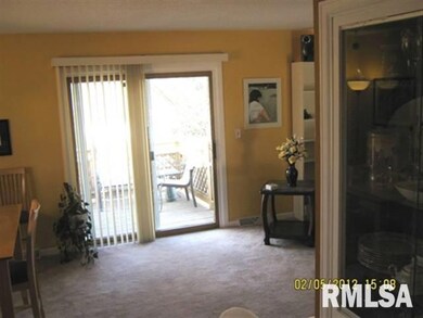 2911 Linden Ln, Bettendorf, IA 52722 - photo 6