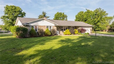 Large lot for outdoor fun and entertaining