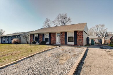 952 Walton Dr, Plainfield, IN 46168 - photo 2