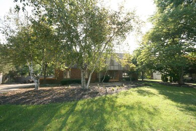 835 Strawberry Hill Rd W, Columbus, OH 43213 - photo 2