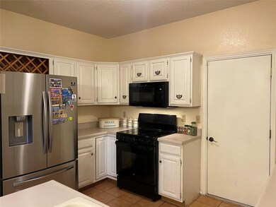 2905 Eagles Nest Dr, Bedford, TX 76021 - photo 7