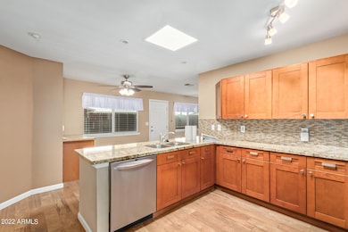 11133 W Desert Butte Dr unit 15C, Sun City, AZ 85351 - photo 5