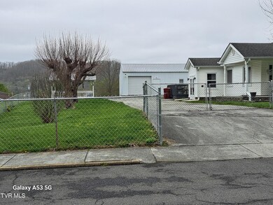 609 Orleans St, Johnson City, TN 37601 - photo 3