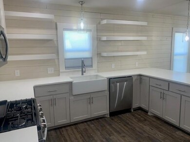 103 W Saunders St, Decatur, TX 76234 - photo 5