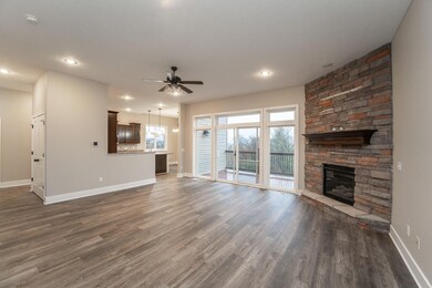 398_Summit_Drive_2