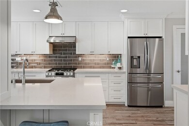 29810 Glendower Ct, Castaic, CA 91384 - photo 4