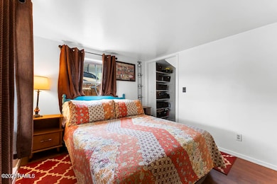 103 San Carlos