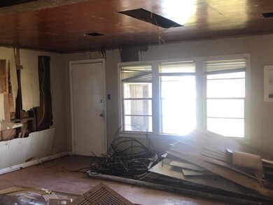 den/family room