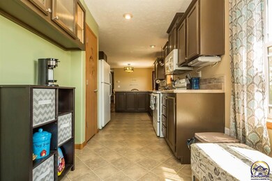 9104 SW Glick Rd, Auburn, KS 66402 - photo 7