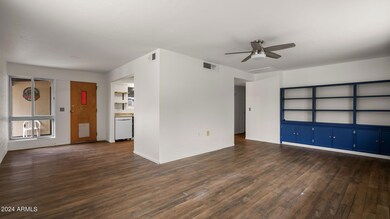18-web-or-mls-117-w-george-truit-st