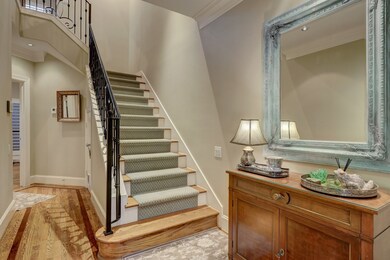 3519 Yupon St, Houston, TX 77006 - photo 2