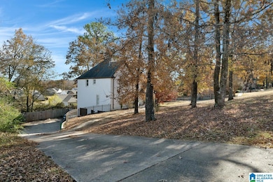 1014 Mountain Laurel Cir, Moody, AL 35004 - photo 3