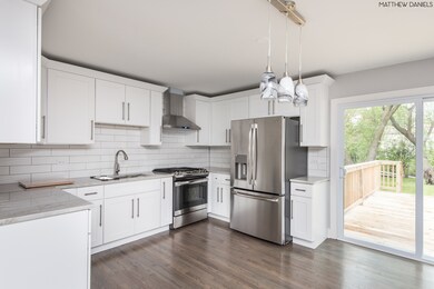 2403 Cedar St, Rolling Meadows, IL 60008 - photo 5