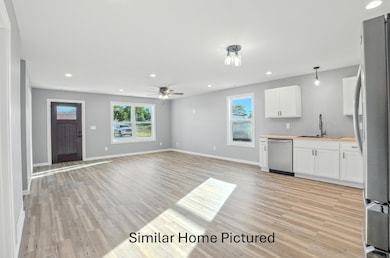 1355 E Bias Ln, Centralia, MO 65240 - photo 3