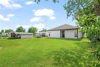 406 Depot St, Whitesboro, TX 76273 - photo 5