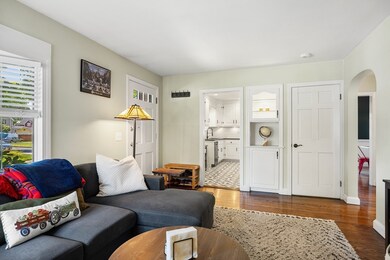 13 Florence St, Hudson, MA 01749 - photo 4