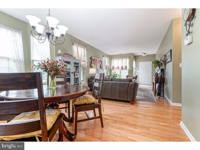 129 Chancellor Dr, Woodbury, NJ 08096 - photo 2