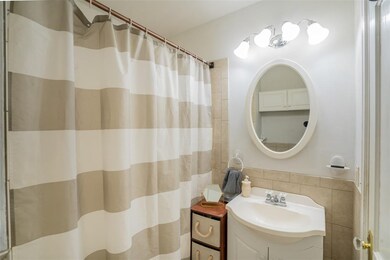 2024 Waterloo Rd, Cedar Falls, IA 50613 - photo 6