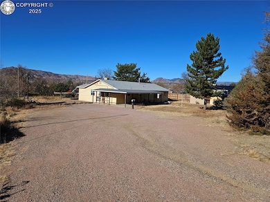 685 Dozier Ave, Canon City, CO 81212 - photo 2