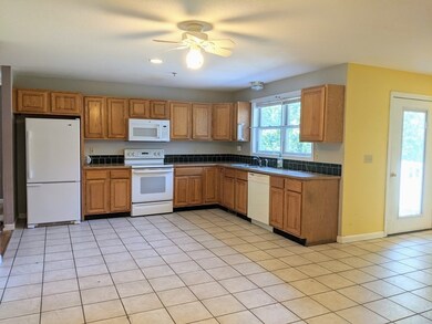 789 Hubbardston Rd, Barre, MA 01005 - photo 3
