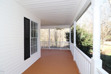 1577 Pate Rd - Front Porch 3