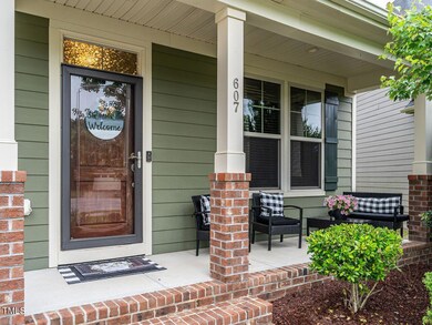 003-1280x960-front-porch