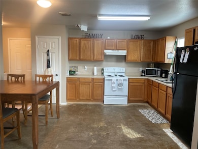 363 N Rife St, Aransas Pass, TX 78336 - photo 5