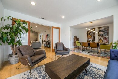 7034 Chantilly Ln, Dallas, TX 75214 - photo 6