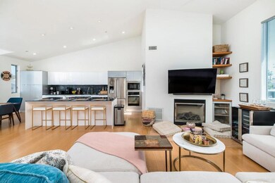 245 Tamarack Ave, Carlsbad, CA 92008 - photo 2