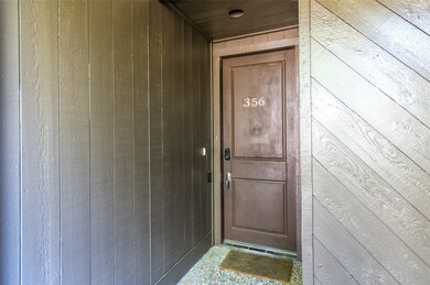 356 Litchfield Ln, Houston, TX 77024 - photo 2