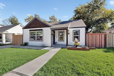 912 S Brighton Ave, Dallas, TX 75208 - photo 2