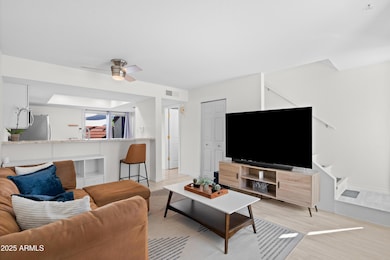 2802 E Beck Ln unit 2, Phoenix, AZ 85032 - photo 2