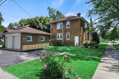 1402 N Jackson St unit 1, Waukegan, IL 60085 - photo 3