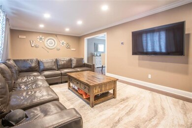 1548 Walnut Ln, Macungie, PA 18062 - photo 3