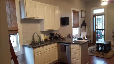 2347 Chippewa St, New Orleans, LA 70130 - photo 5