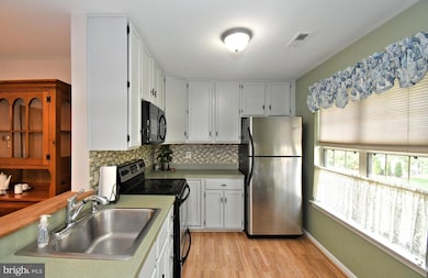 1808 Foxmeadow Cir unit CONDO 1808, Royersford, PA 19468 - photo 4