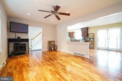 811 Liberty Ln, Blackwood, NJ 08012 - photo 6