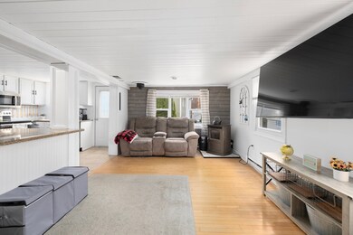 5 Bertine St, Bellingham, MA 02019 - photo 7