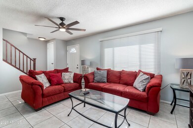02_Great Room_413 E Redmon Drive.jpg