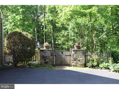 156 Barton Dr, Spring City, PA 19475 - photo 3