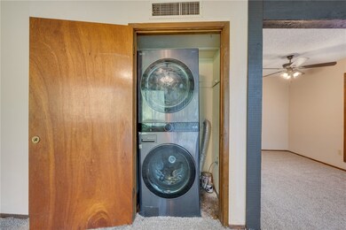 1212 Holik Dr unit D, College Station, TX 77840 - photo 4