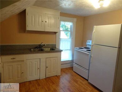 400 W Lapeer St, Lansing, MI 48933 - photo 2