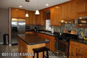 36 Thomas St, Glens Falls, NY 12801 - photo 7