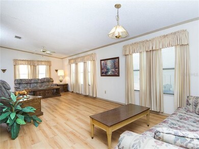 518 Sinclair Cir, Tavares, FL 32778 - photo 2