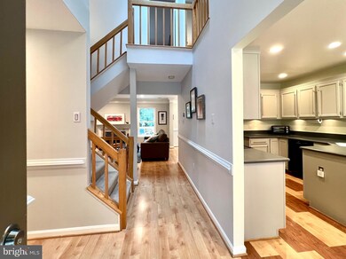 15 Tivoli Lake Ct, Silver Spring, MD 20906 - photo 5