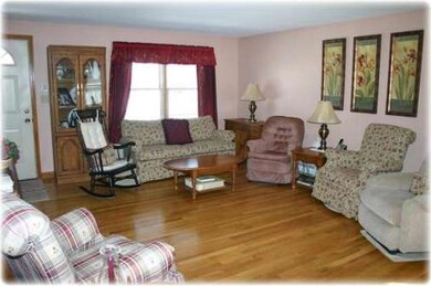 594 Bay St, Taunton, MA 02780 - photo 3