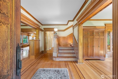 1220 10th Ave E, Seattle, WA 98102 - photo 5