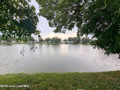 1765 Vista Lake Cir, Melbourne, FL 32904 - photo 2